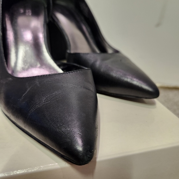 Bleecker & Bond Black Block Pumps - Picture 2 of 10
